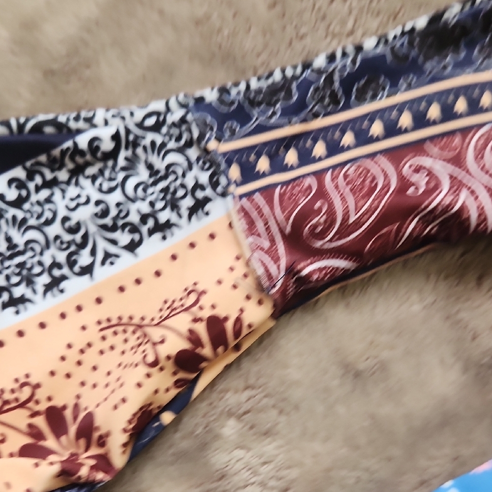 Colorful Patterned Bikini Set - Picture 10 of 10